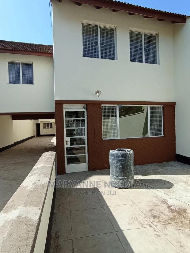 3bdrm Maisonette in South C for Rent - main view