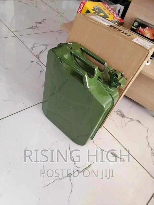 Cool Quality 10L Fuel Jerrican - main view