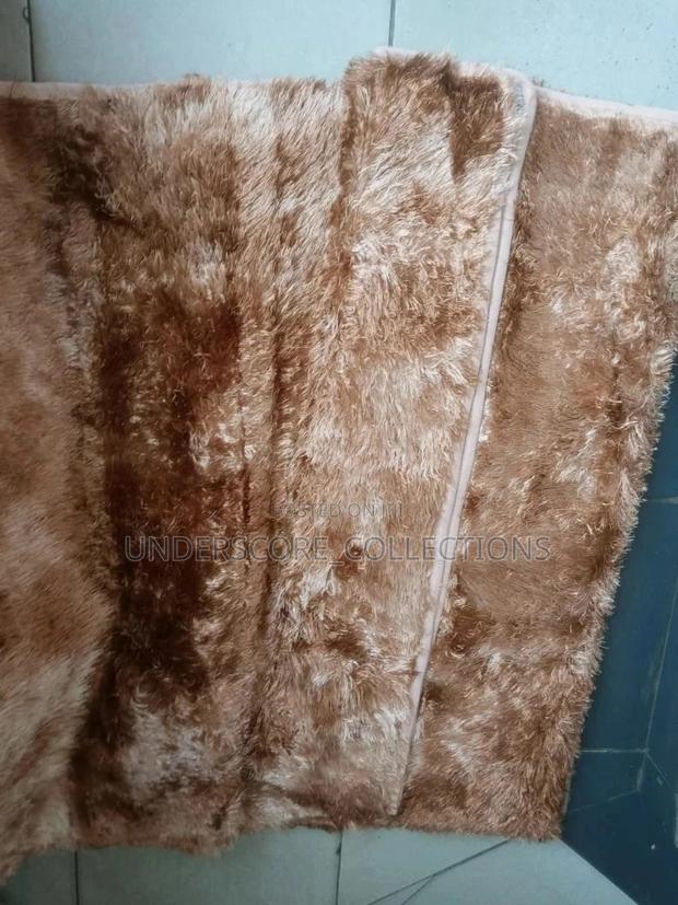 *Shinny Patched Fluffy Carpet - thumbnail 10