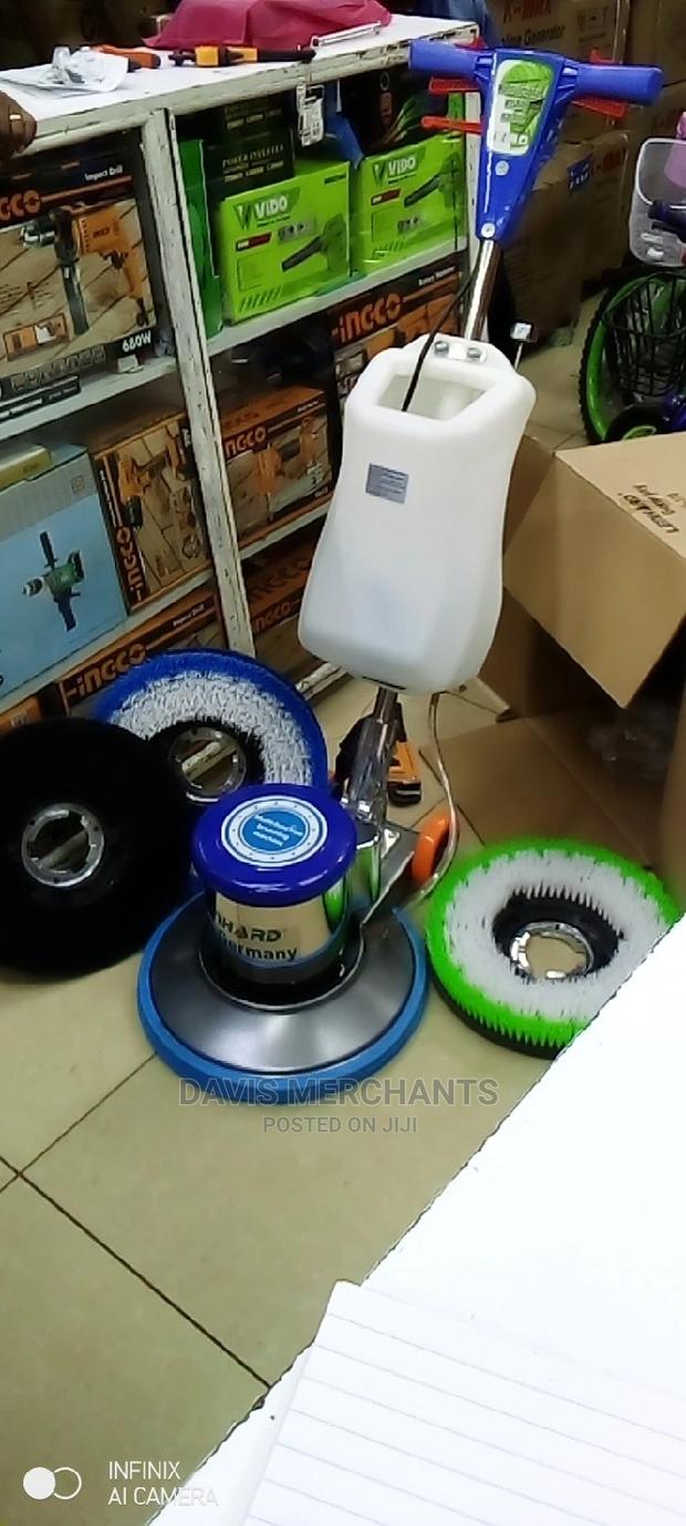 Floor Scrubber Machine