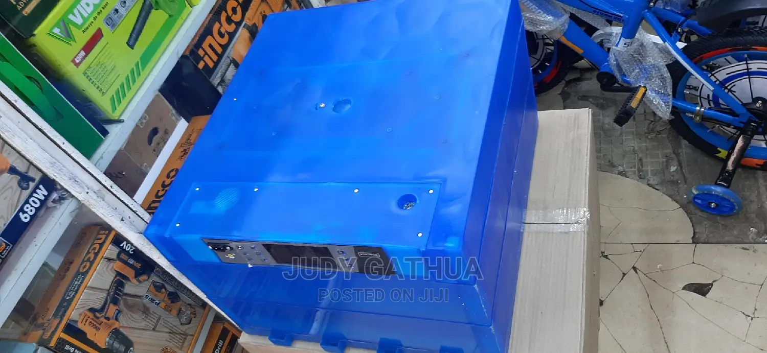 BLUE INCUBATOR 128 Eggs