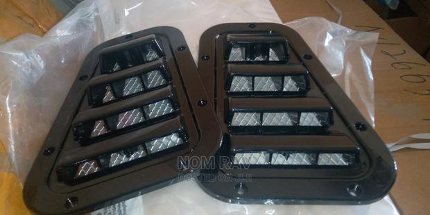 Land Rover Defender/110 Bonet and Side Vents
