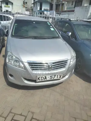 Toyota Premio 2013 Silver