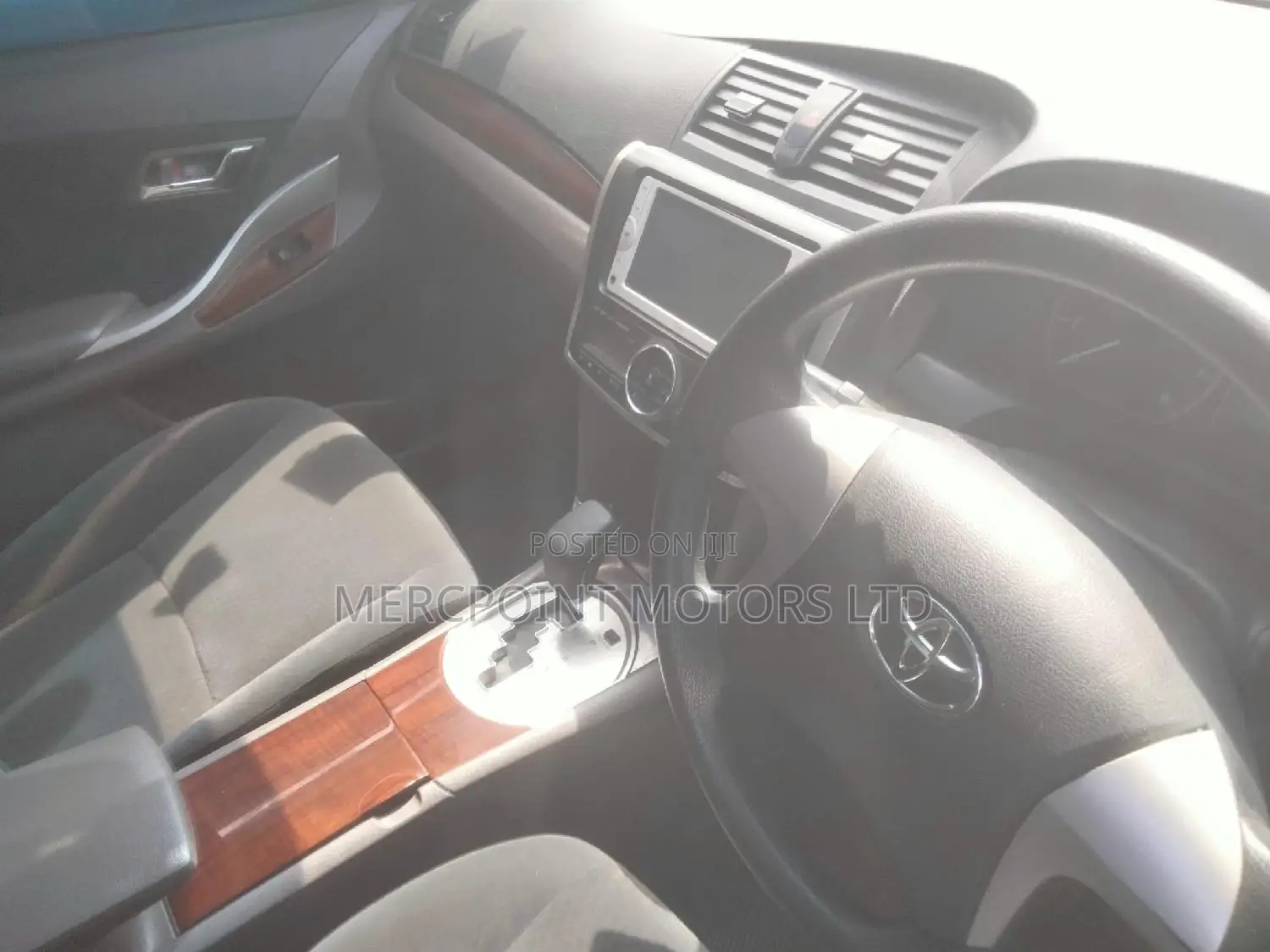 Toyota Premio 2013 Silver