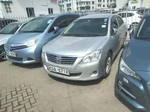 Toyota Premio 2013 Silver