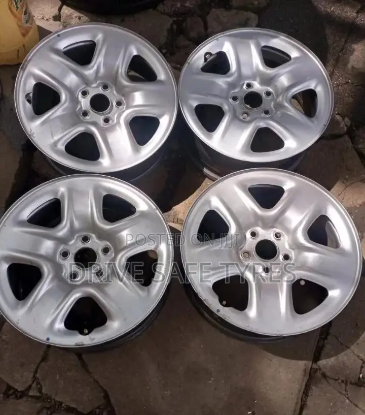 17 Inch Rav 4 Ordinary Rims Set