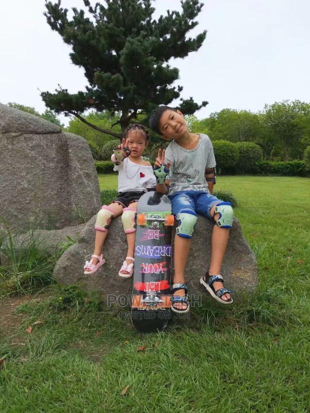 Normal Wheel Skate Board - main view