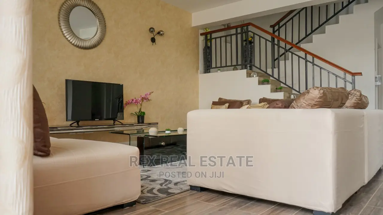 4bdrm Maisonette in South C for Sale