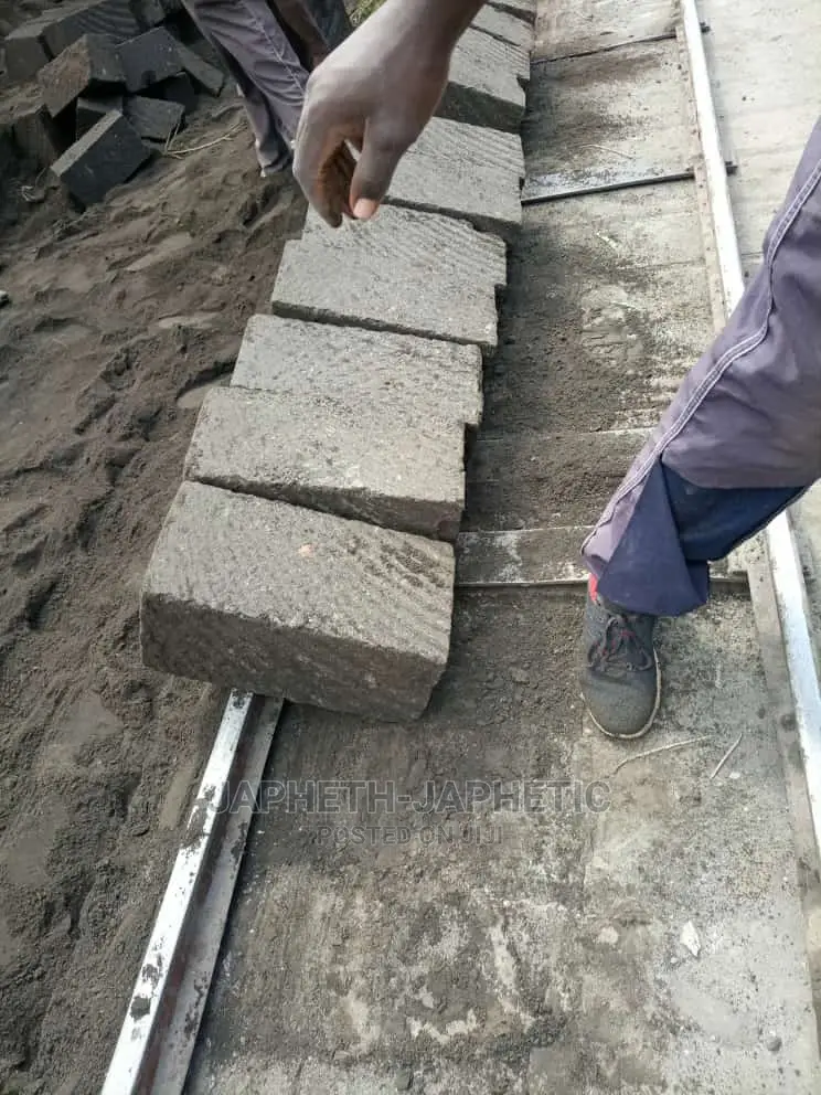 Khaki Machine Cut Stones,
