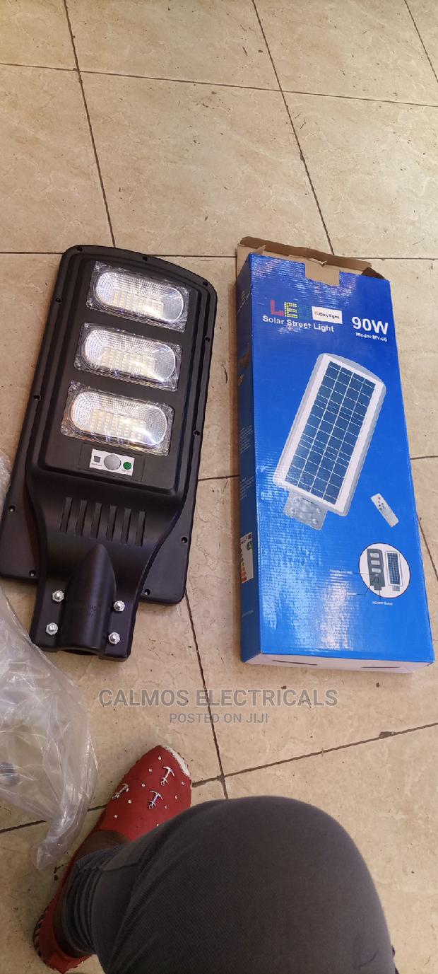 90wts Led Solar Street Light - main view