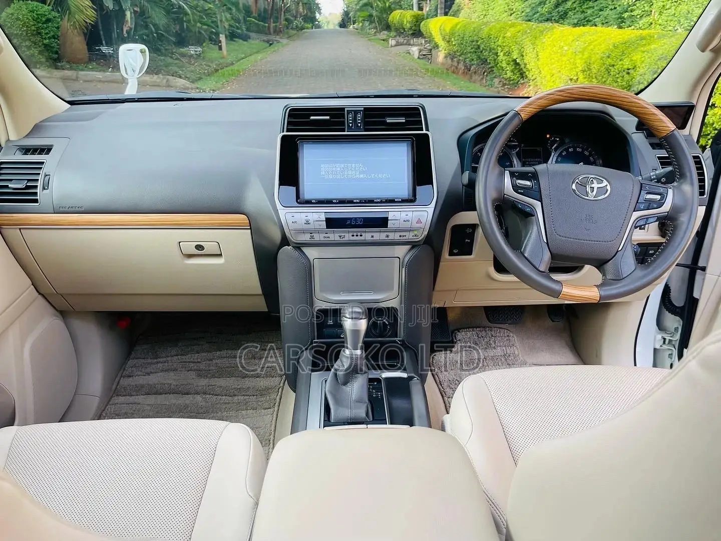 Toyota Land Cruiser Prado 2.8 2017 White