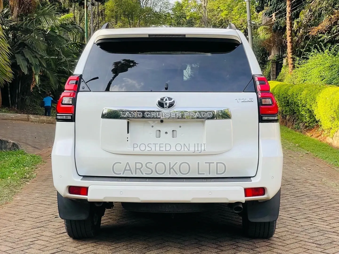 Toyota Land Cruiser Prado 2.8 2017 White