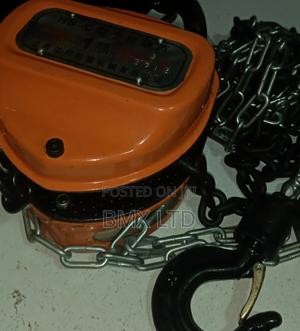 Original 1 Tonne Chainblock. - thumbnail 2