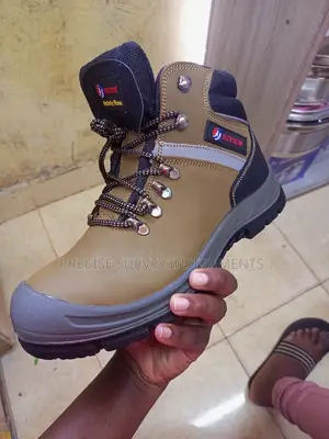 Unique Safet Boots (Brown,With Steel Toe)