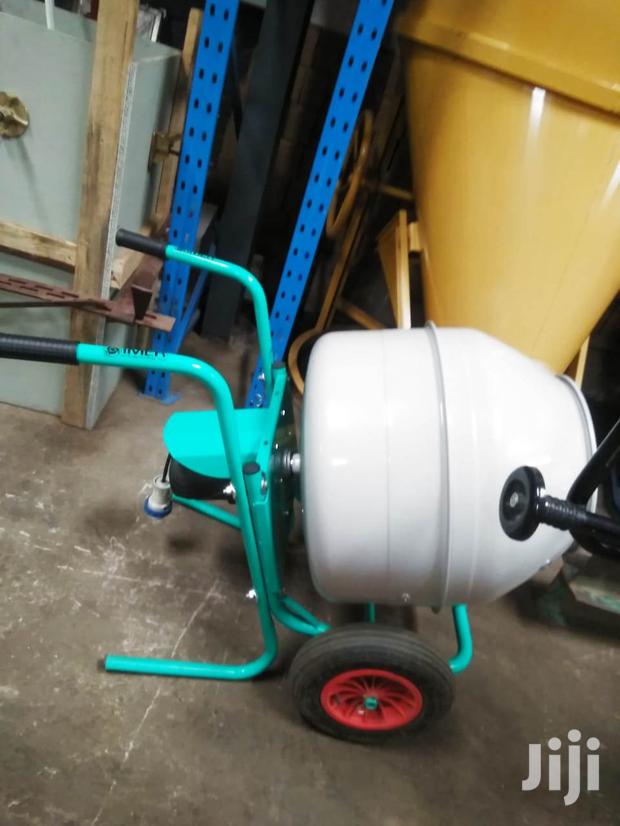 Concrete Mixer Using Fuel - thumbnail 2