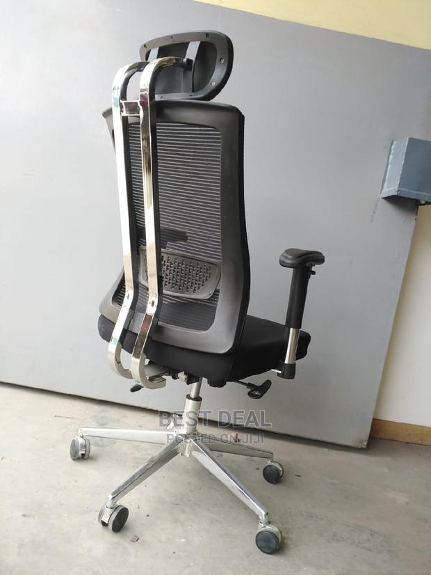 Ergonomic Mesh Chair - thumbnail 2