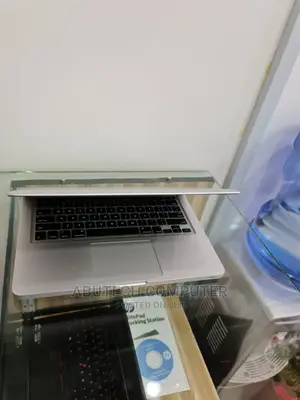 Laptop Apple MacBook Pro 2012 4GB Intel Core i5 HDD 256GB