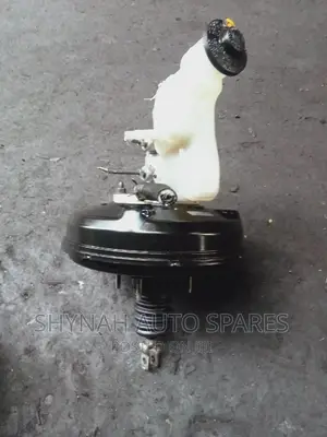 Brake Booster Complete And Master Cylinder Toyota Vitz New