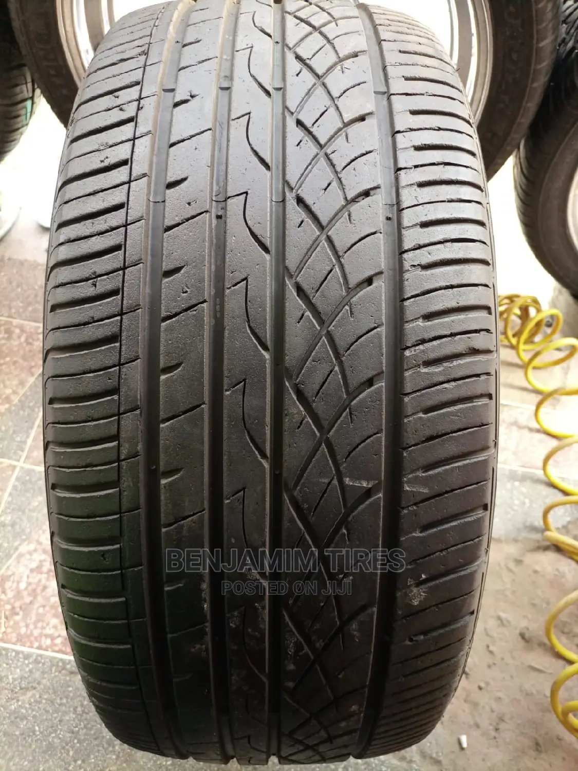 Second Hand Comforser Tires Sizes 275/45r20