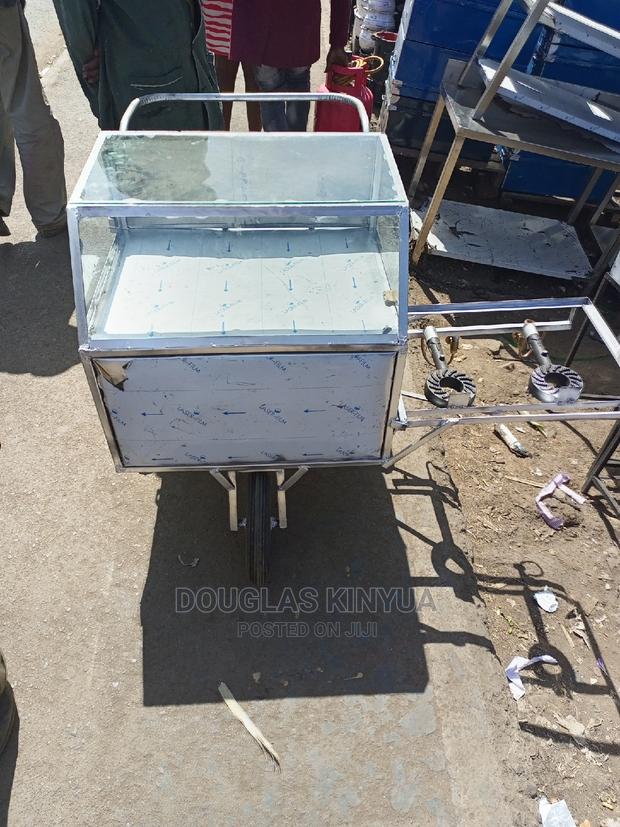 Sausage and Eggs Gas Trolley - main view