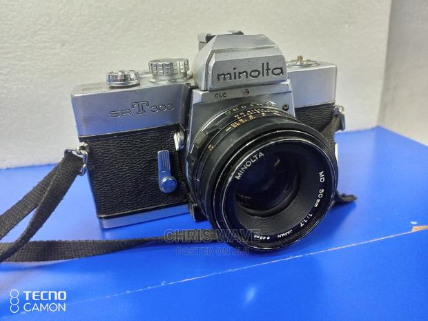 Minolta Vintage Film Camera - thumbnail 5