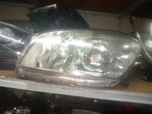 Rav 4 Ac 36, Headlight
