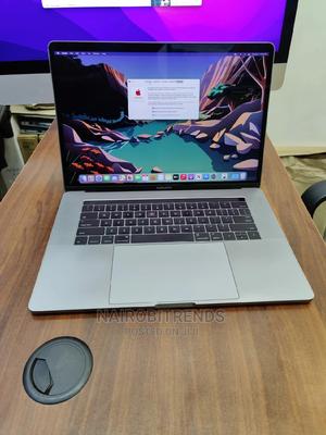 Laptop Apple MacBook Pro 2016 16GB Intel Core I7 SSD 256GB - main view