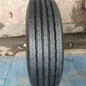 Bridgestone Tires Sizes 235/75r17.5 for Frr/Fh