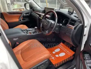 Lexus LX 570 AWD 2016 White