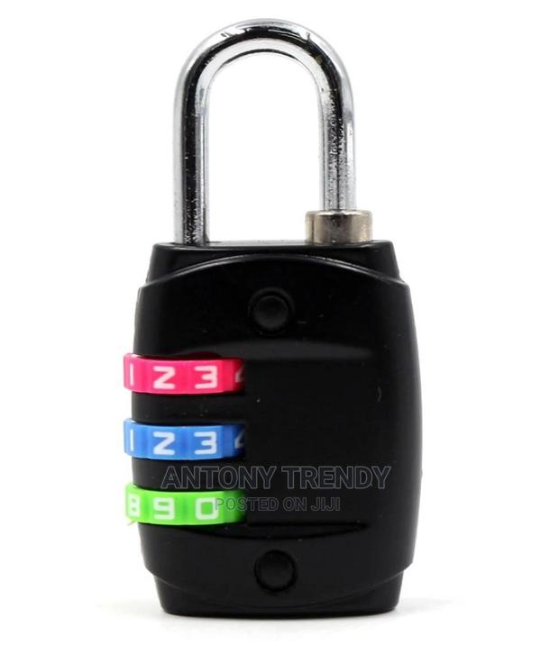 Resettable 5 Digit Combination Lock.