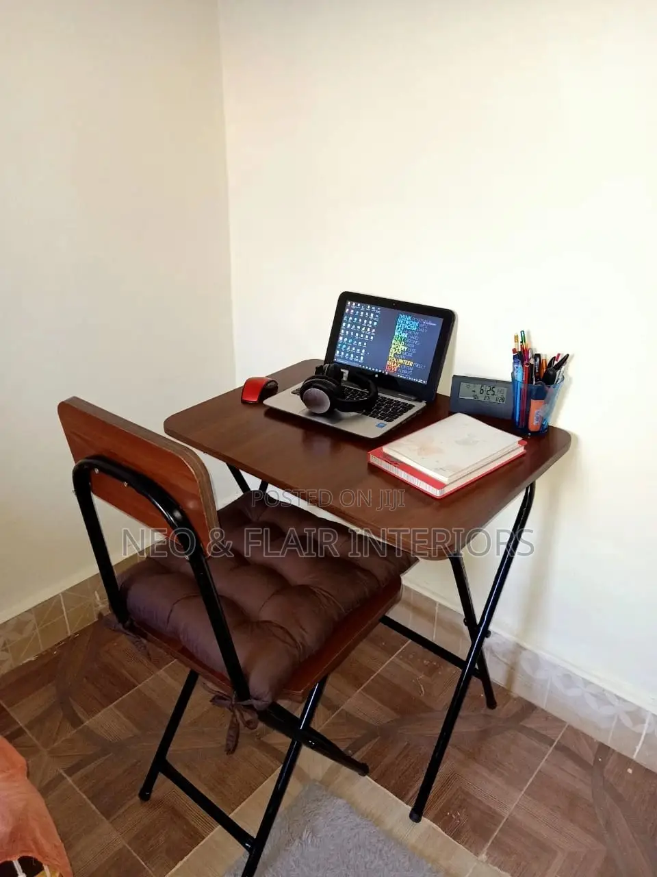 Modern Foldable Study Desk