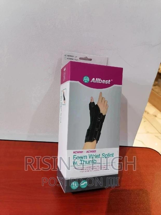 Great Foam Wrist Support With Thumb - main view