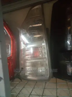 Voxy 2010 Clear Backlight