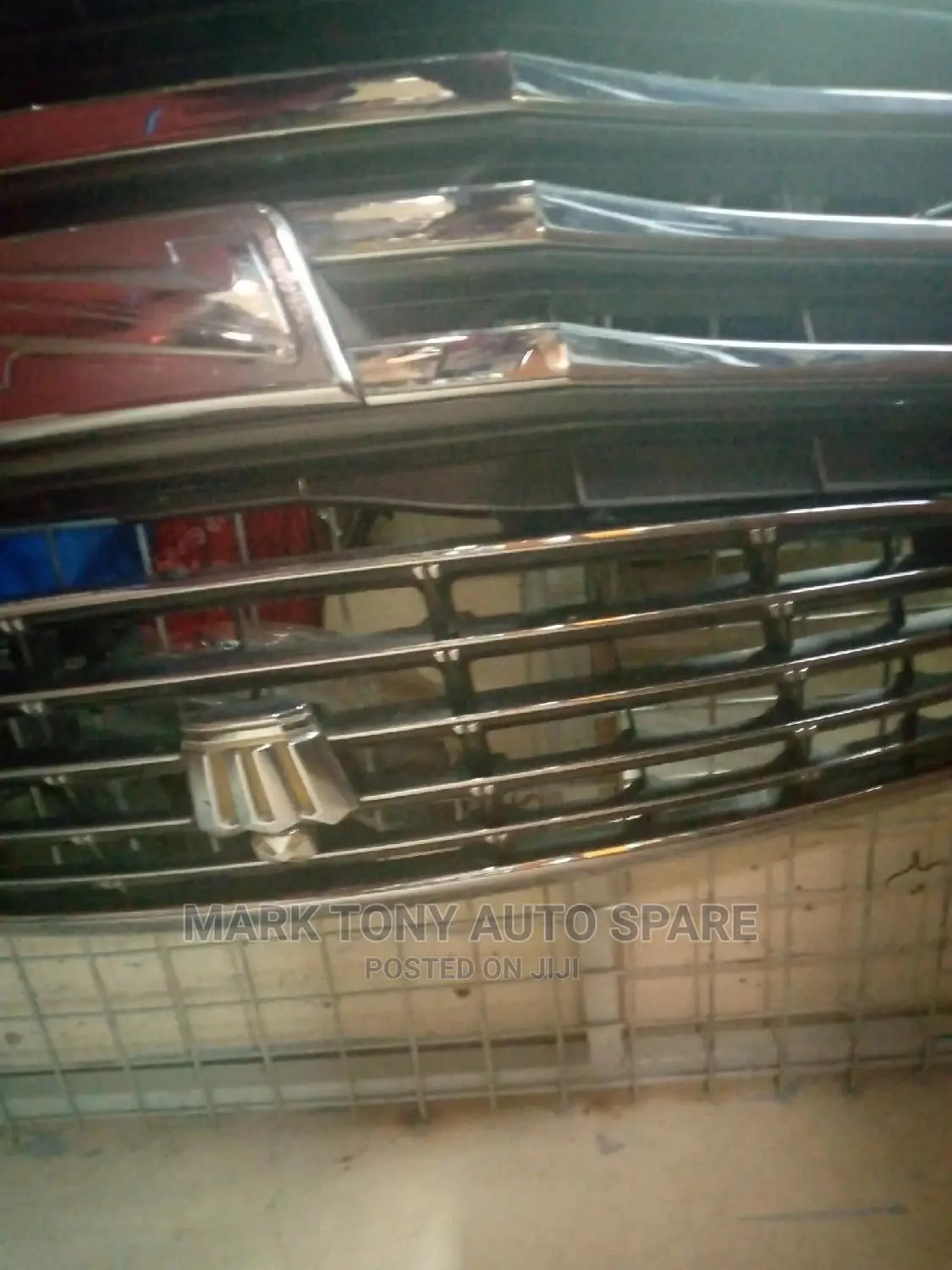 Crown 2005 Grill .