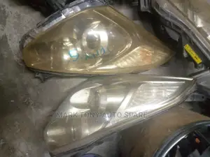 Wish 05 Headlight Xenon