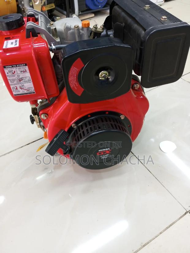 Honda Deisel 14 HP Motor - thumbnail 2