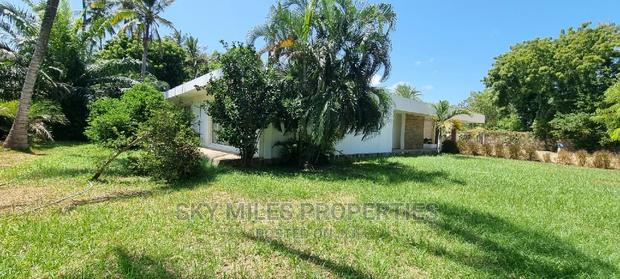 3bdrm Villa in Mtwapa Creekside for Sale - thumbnail 15