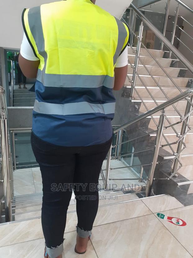Two Coloured Reflective Vest - thumbnail 3
