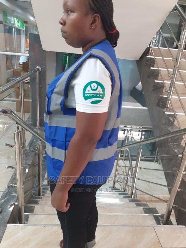 Special Blue Reflective Vest - thumbnail 2