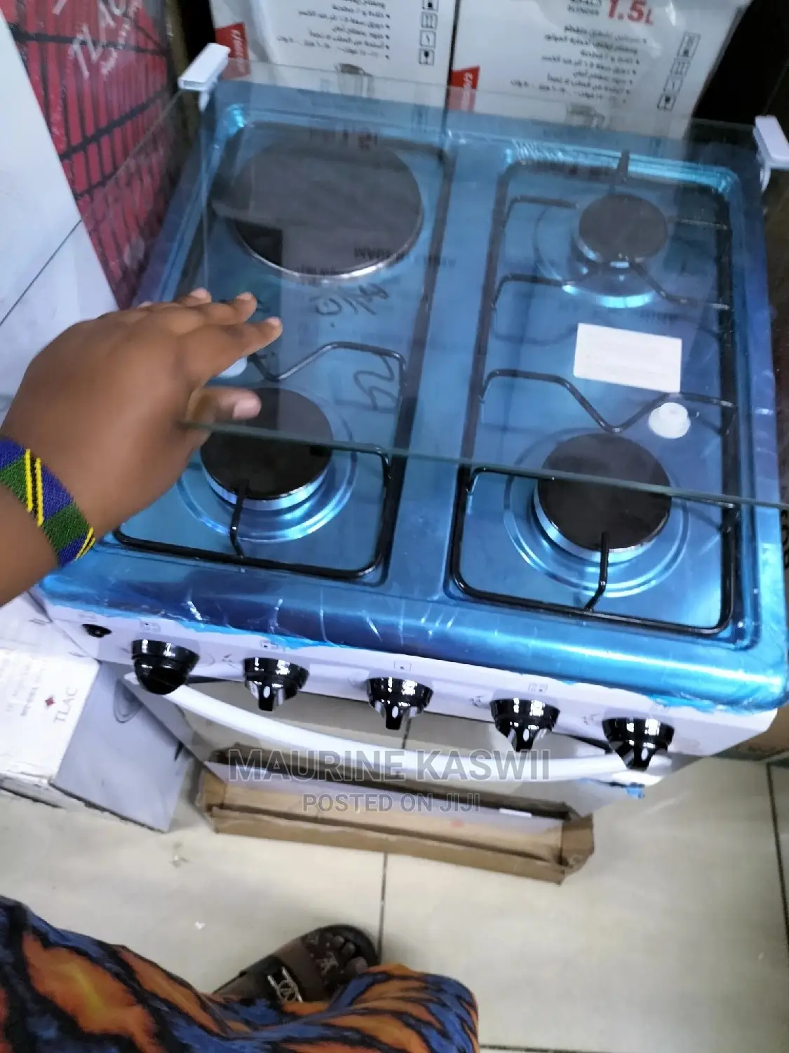 3 Gas +1 Electric Uerochef Cooker