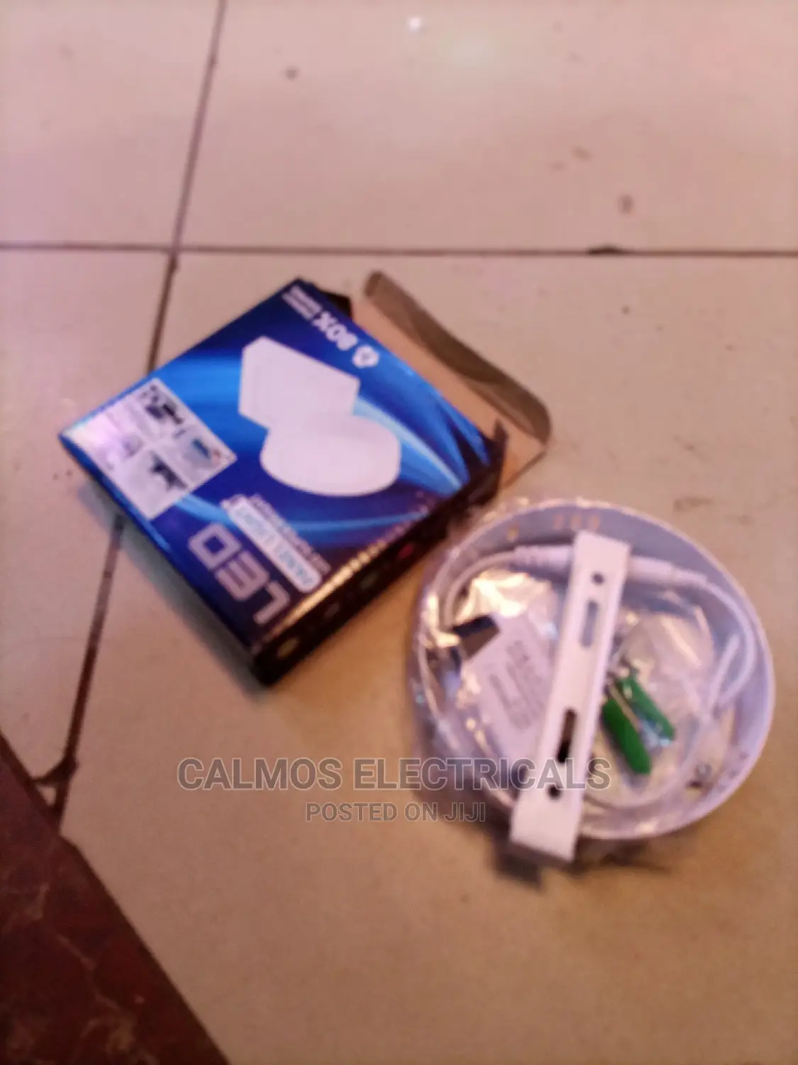 6wts Panel Light Surfaced