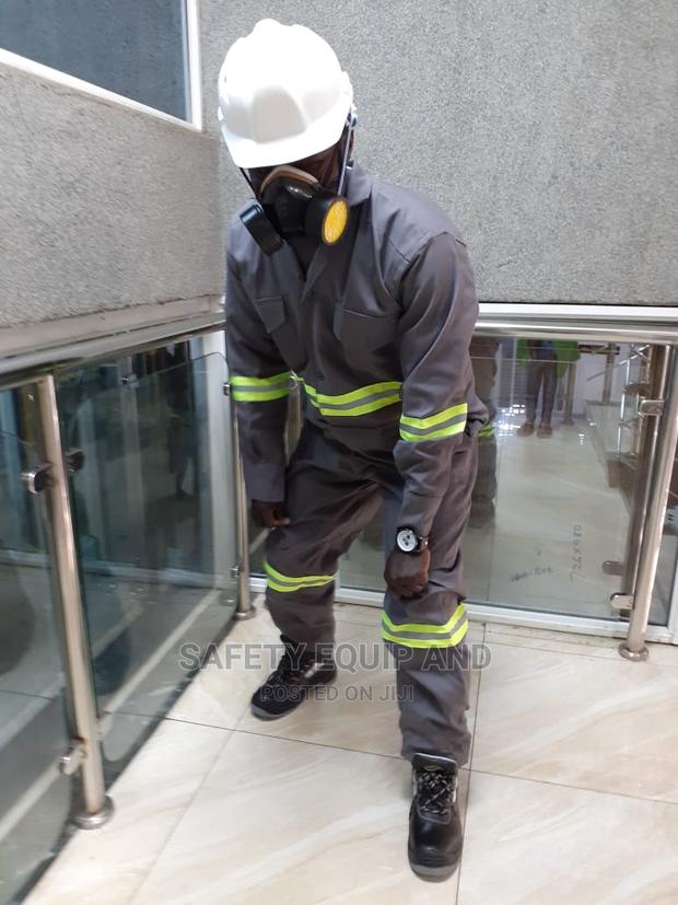 Safety Wear-Reflective Overalls Available - thumbnail 2