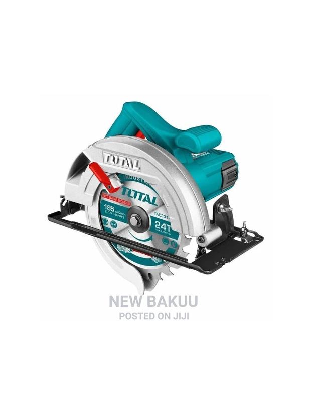 TS11418526 Circular Saw - main view