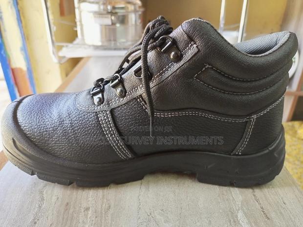 Safety Boots /Safety Shoes - thumbnail 2