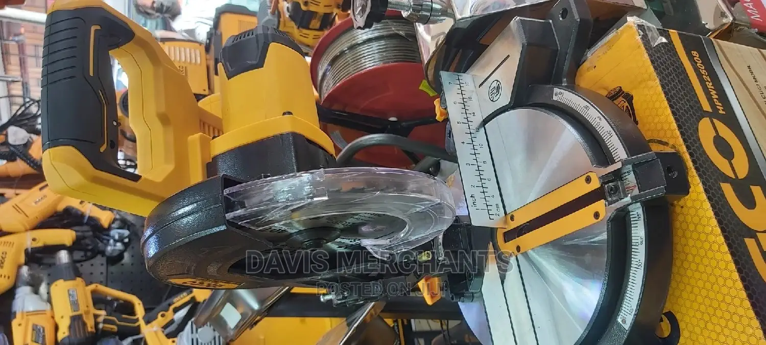 Ingco Cordless Mitre Saw