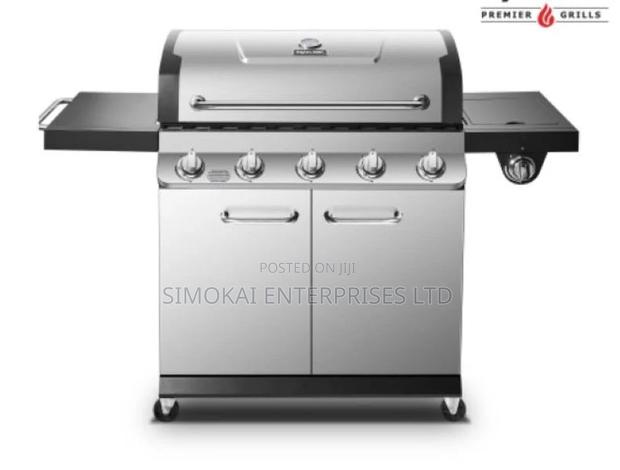 Finesse-5-Burner-BBQ-W-Side-Burner - main view