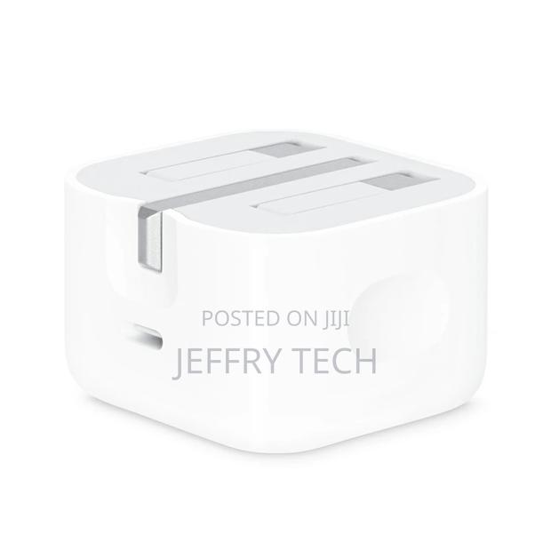 20W USB-C Power Adapter (3pin) MHJF3 - thumbnail 3