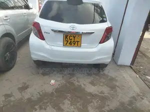 Toyota Vitz 2013 White