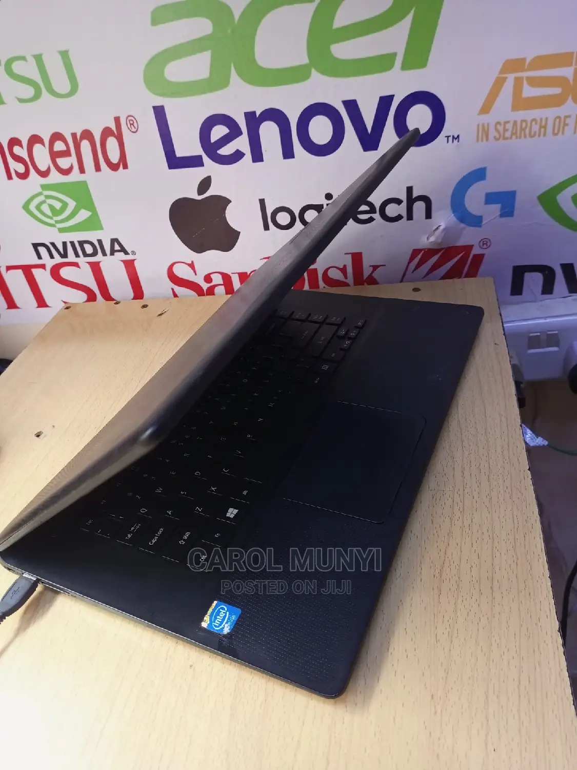 Laptop Acer Aspire 1400 4GB Intel Celeron HDD 500GB