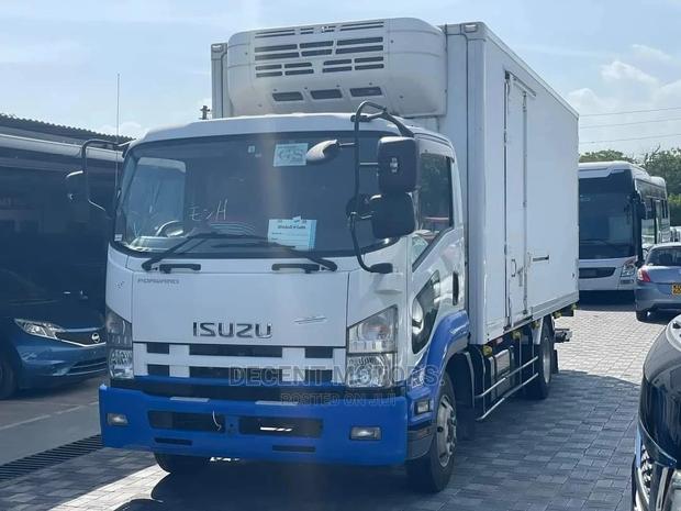 Isuzu Forward Freezer Body - thumbnail 2